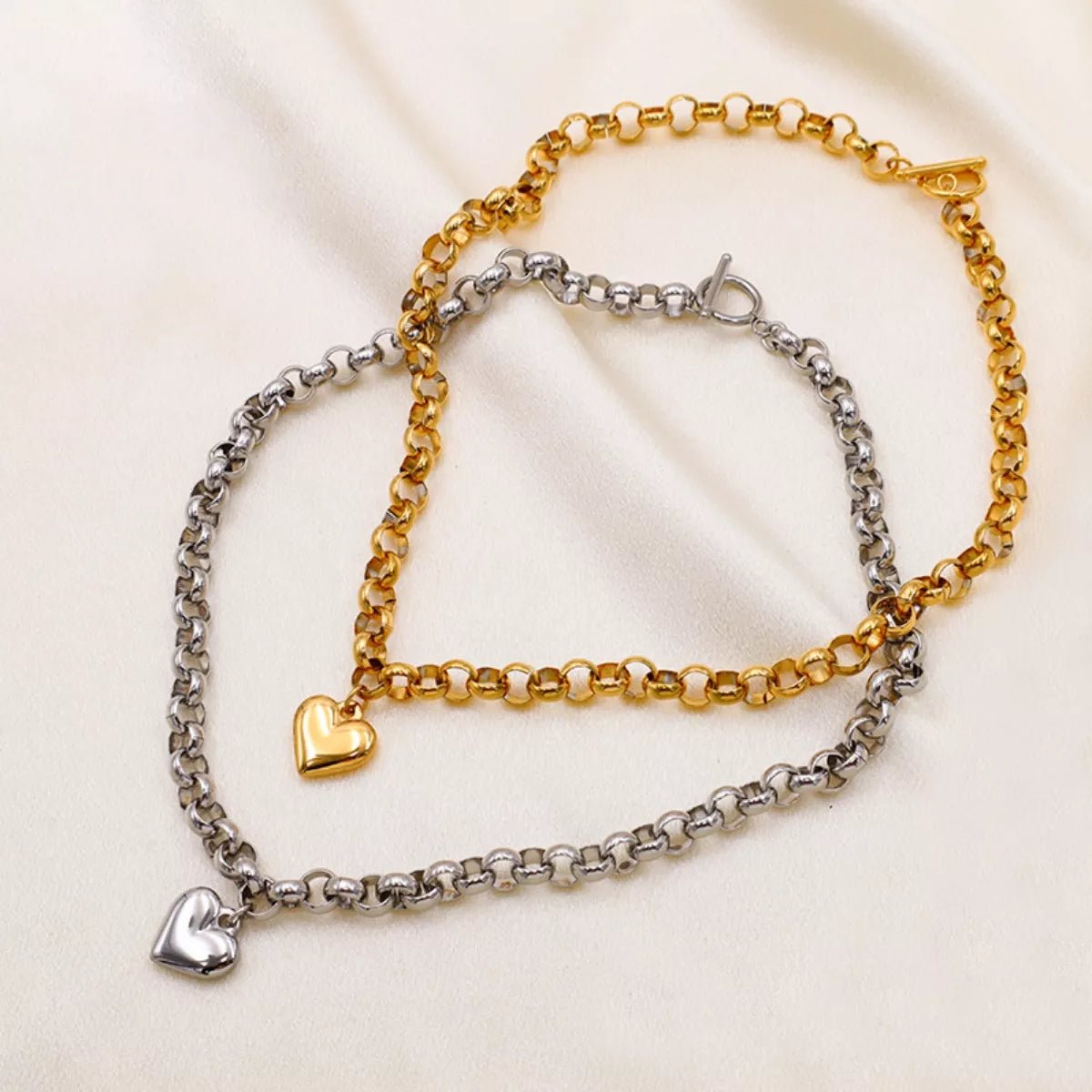 Heart Pendant Toggle Clasp Chain Necklace - 