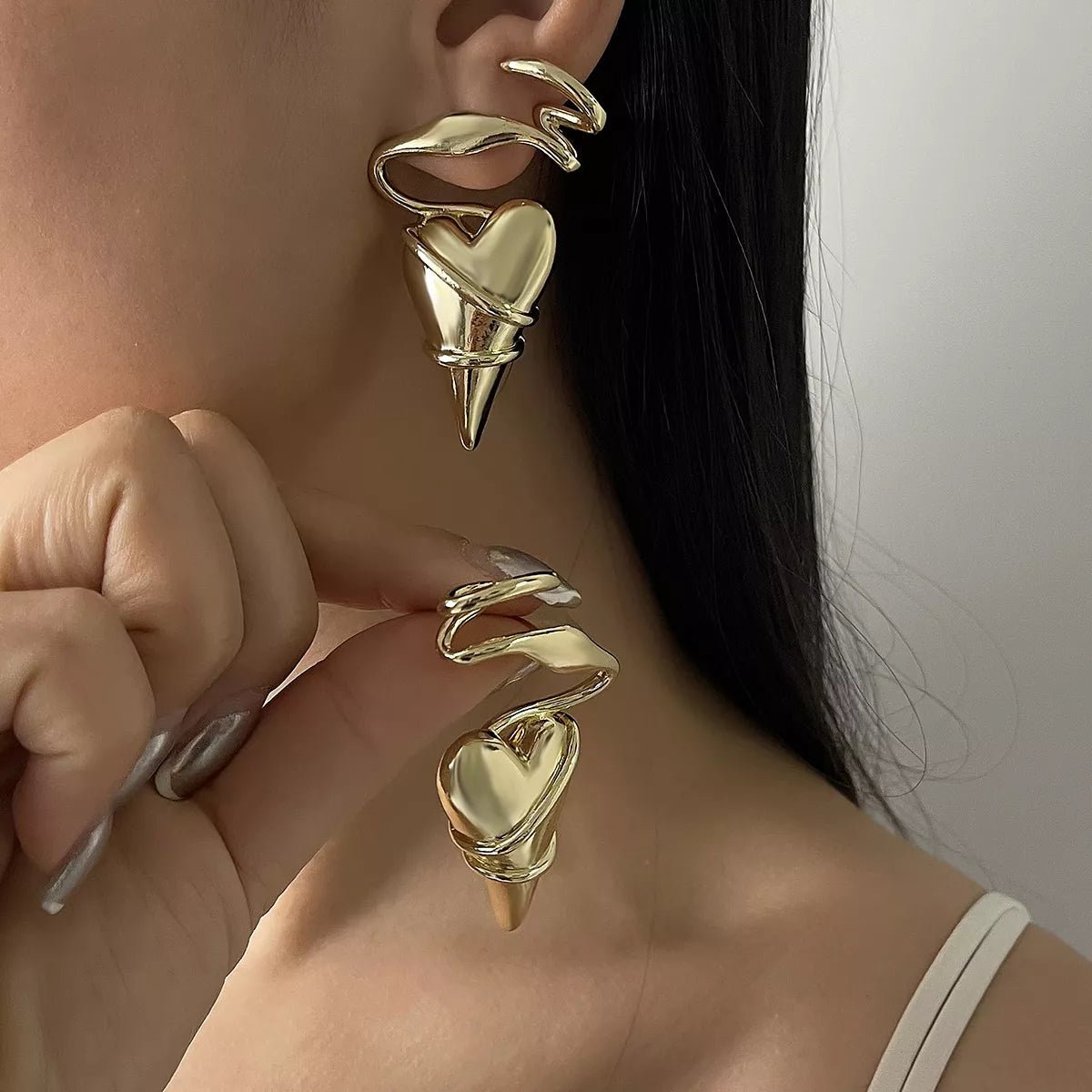 Heart Twisted Wire Earrings - 