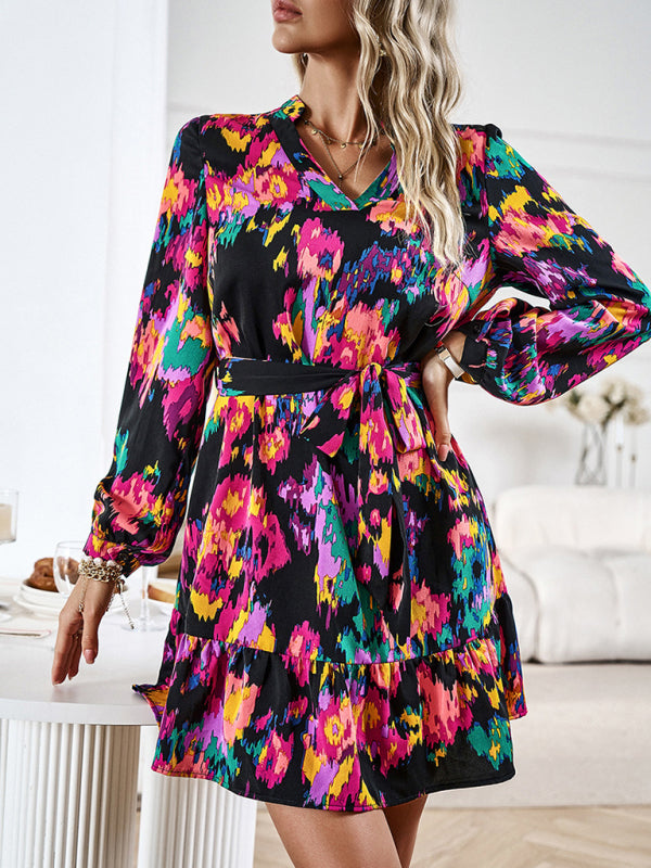 Temperament and elegant V-neck printed waist dress with belt