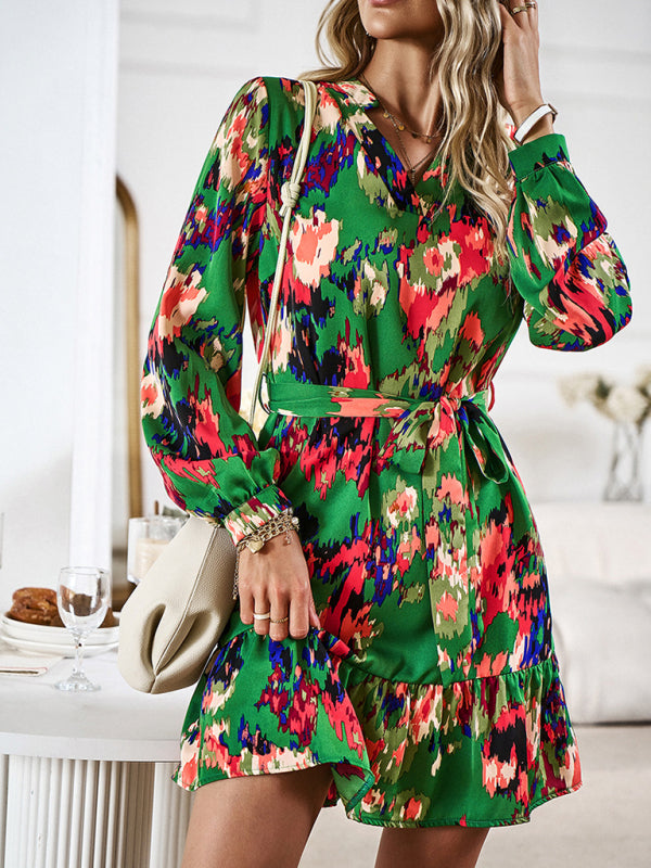 Temperament and elegant V-neck printed waist dress with belt