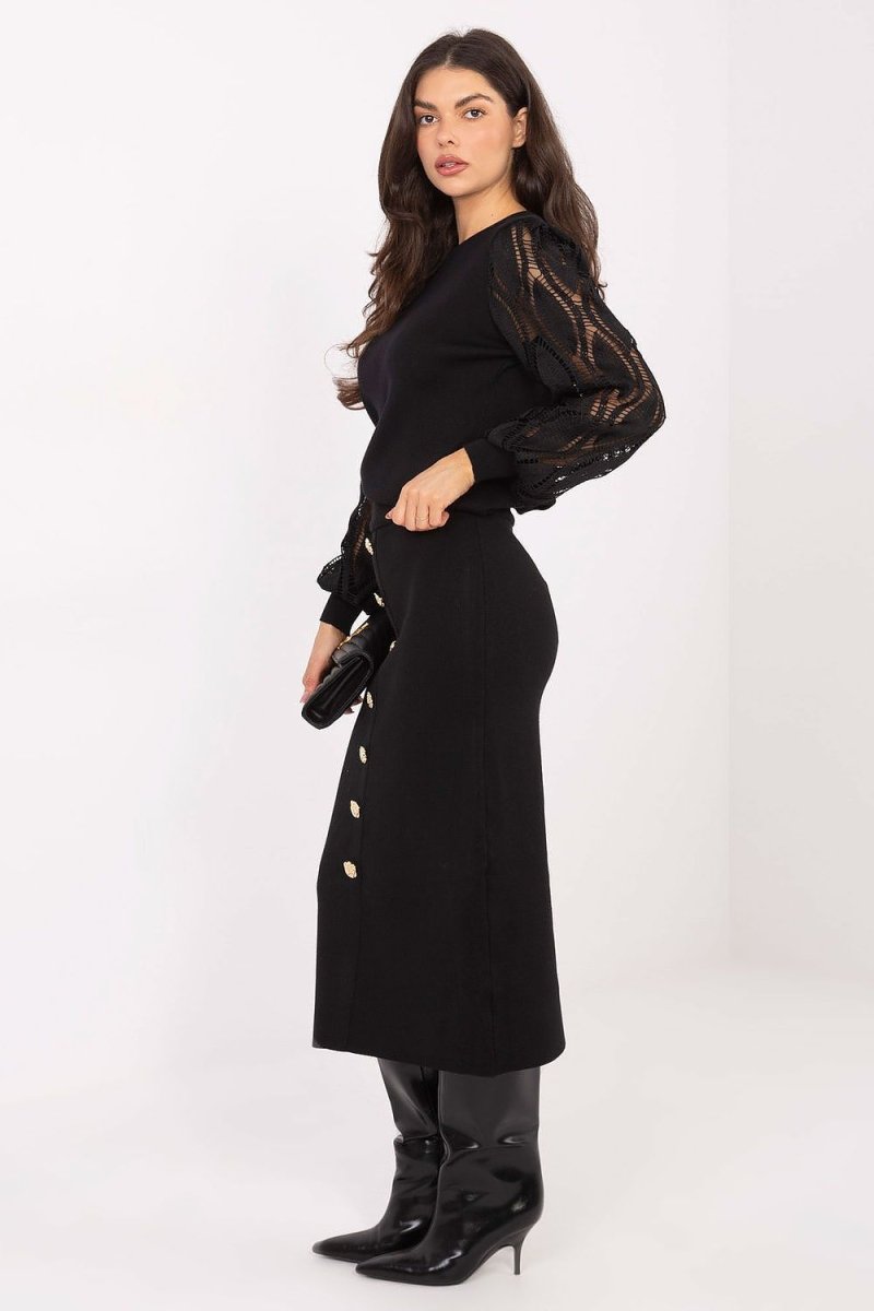Knitted Midi Skirt with Elastic Waist - 