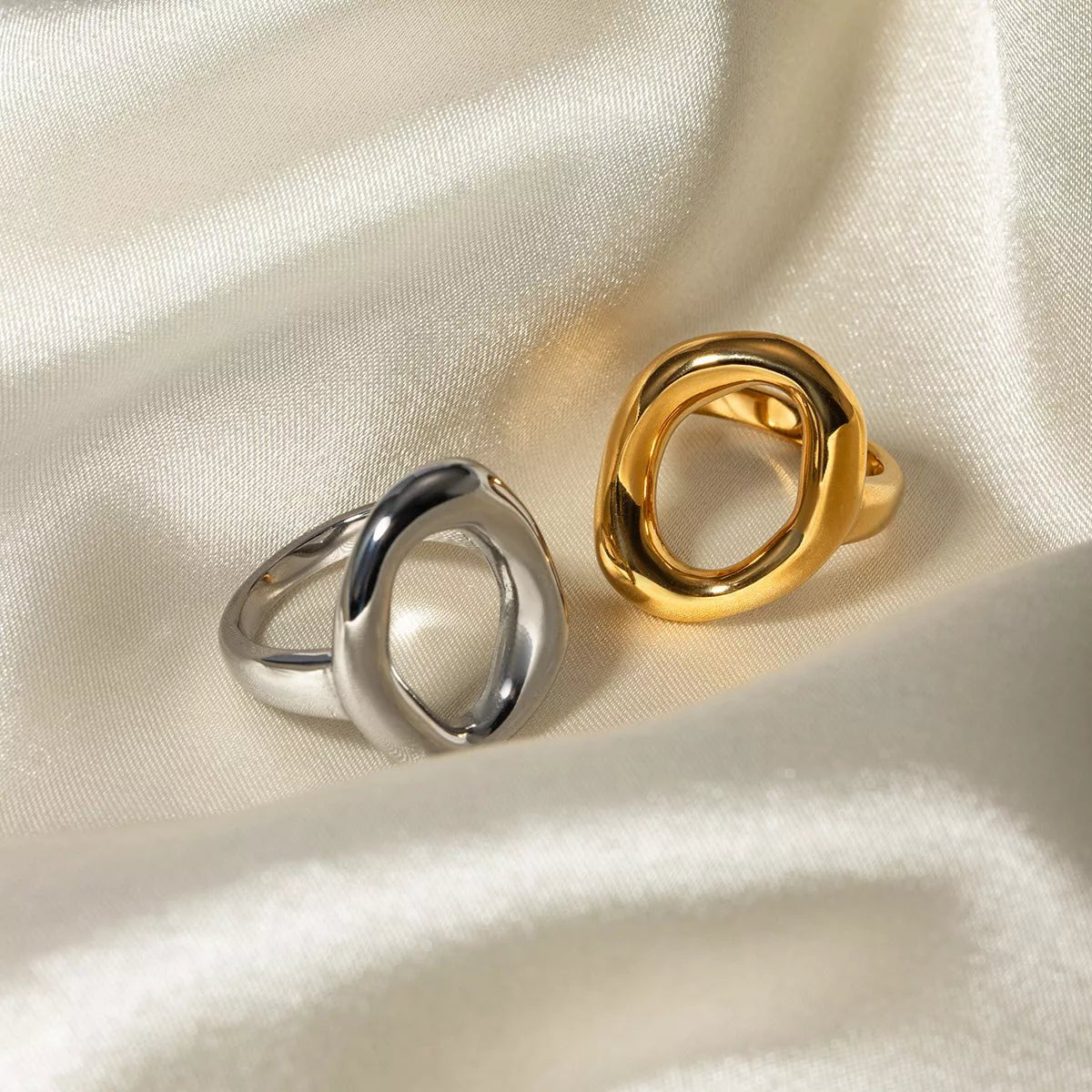 Modern Hollow Oval Ring - Gold & Silver - 