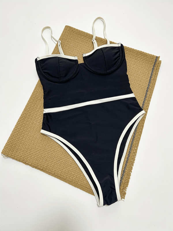 New Women's Sexy Splicing One - Piece Swimsuit - 