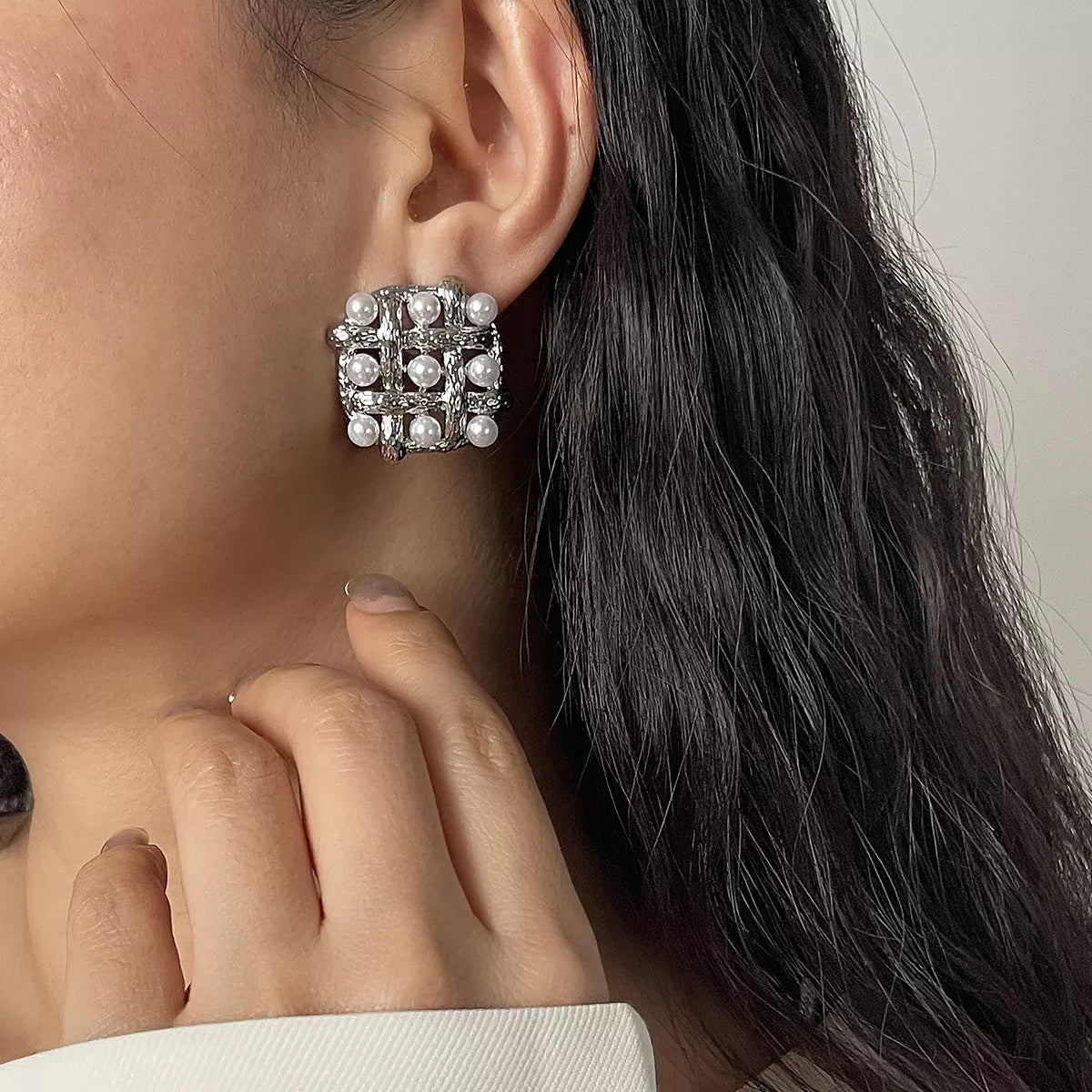 Pearl Grid Square Stud Earrings - 