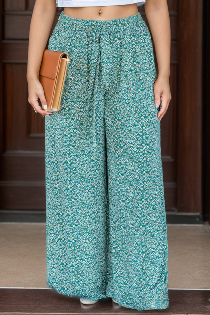 Plus Size Ditsy Floral Wide Lag Pants - Bottoms
