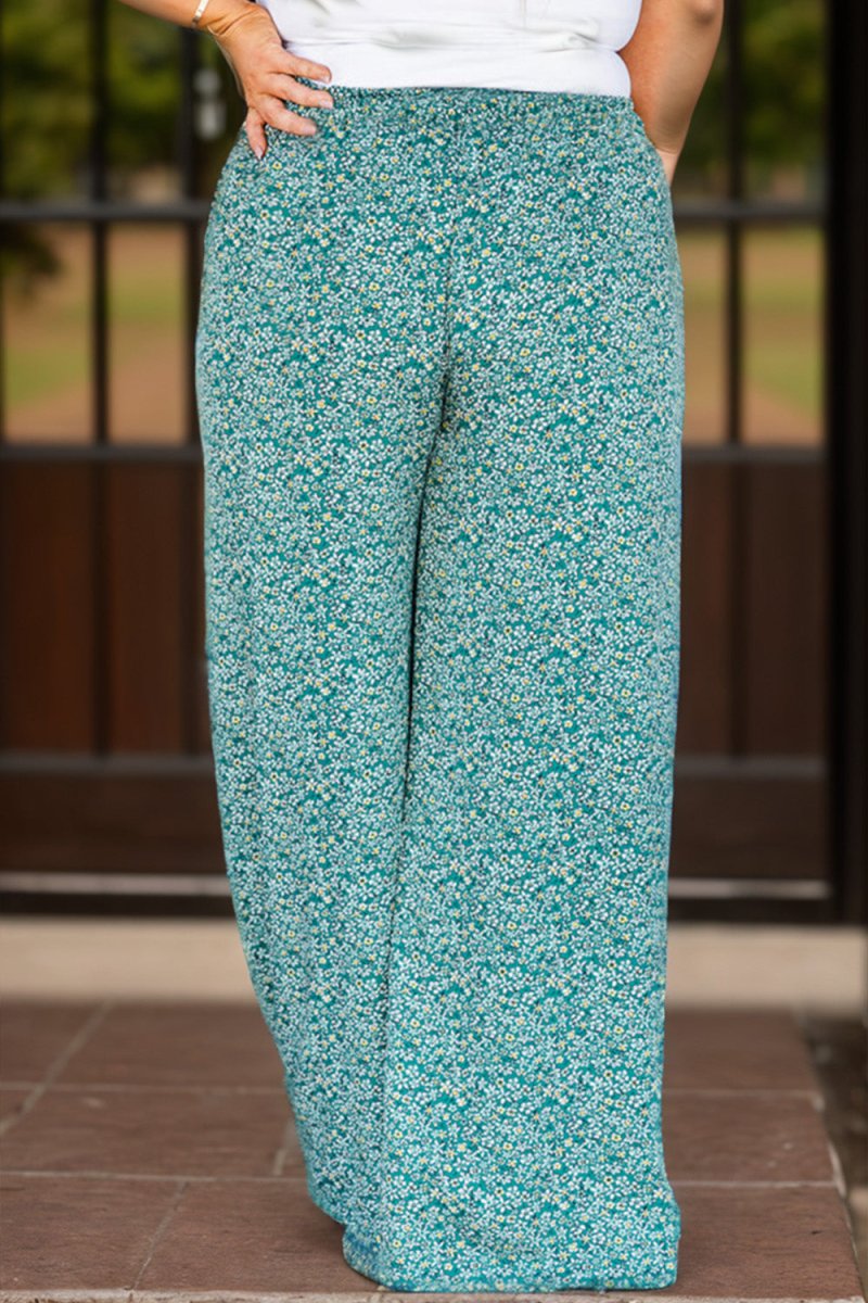 Plus Size Ditsy Floral Wide Lag Pants - Bottoms