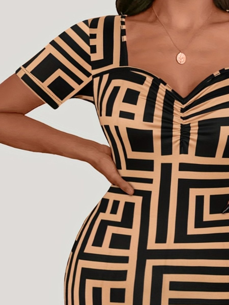Plus Size Sweetheart Neck Short Sleeve Mini Dress - Formal Dress