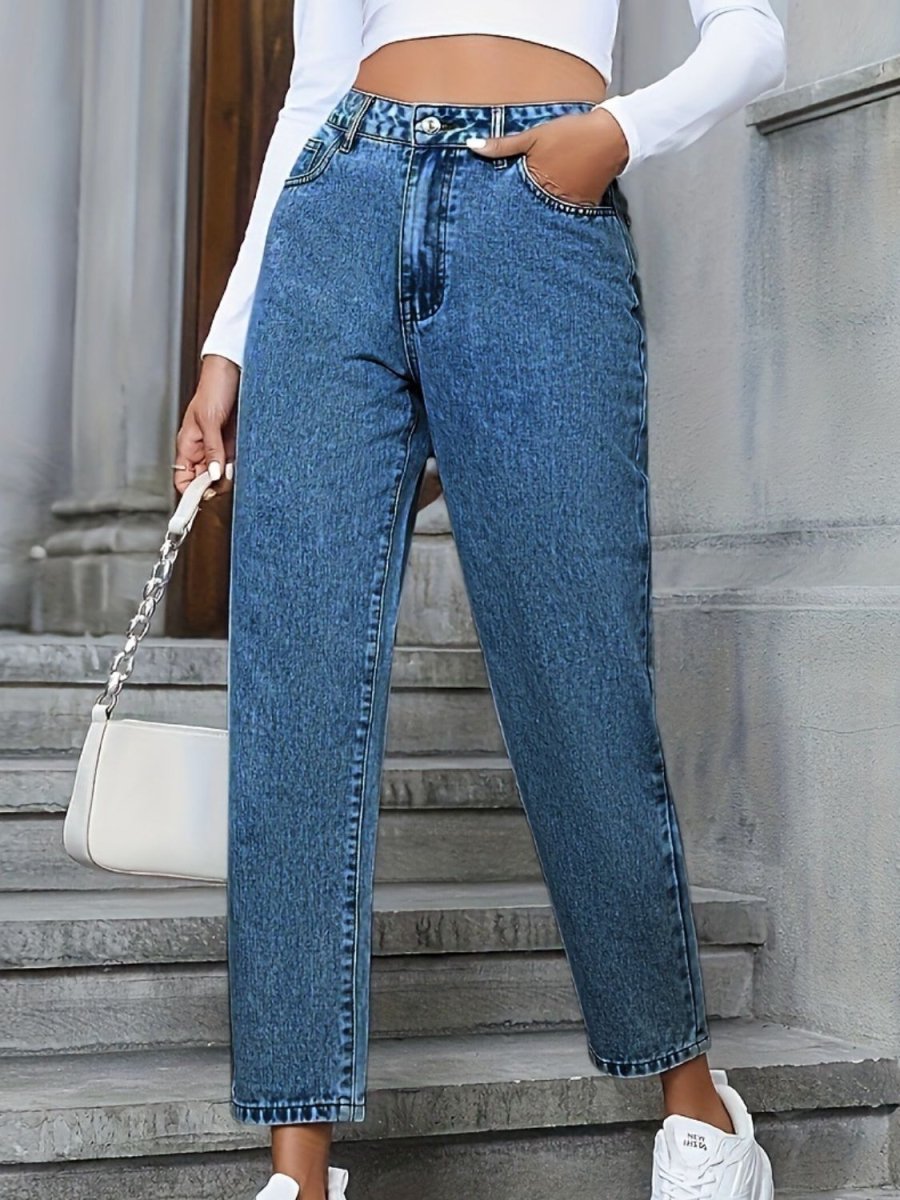 Pocketed Straight Leg Jeans - Bottoms