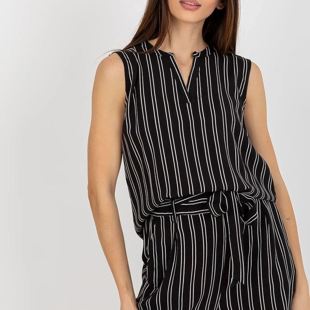 Heart Neck Sleeveless Viscose Blouse