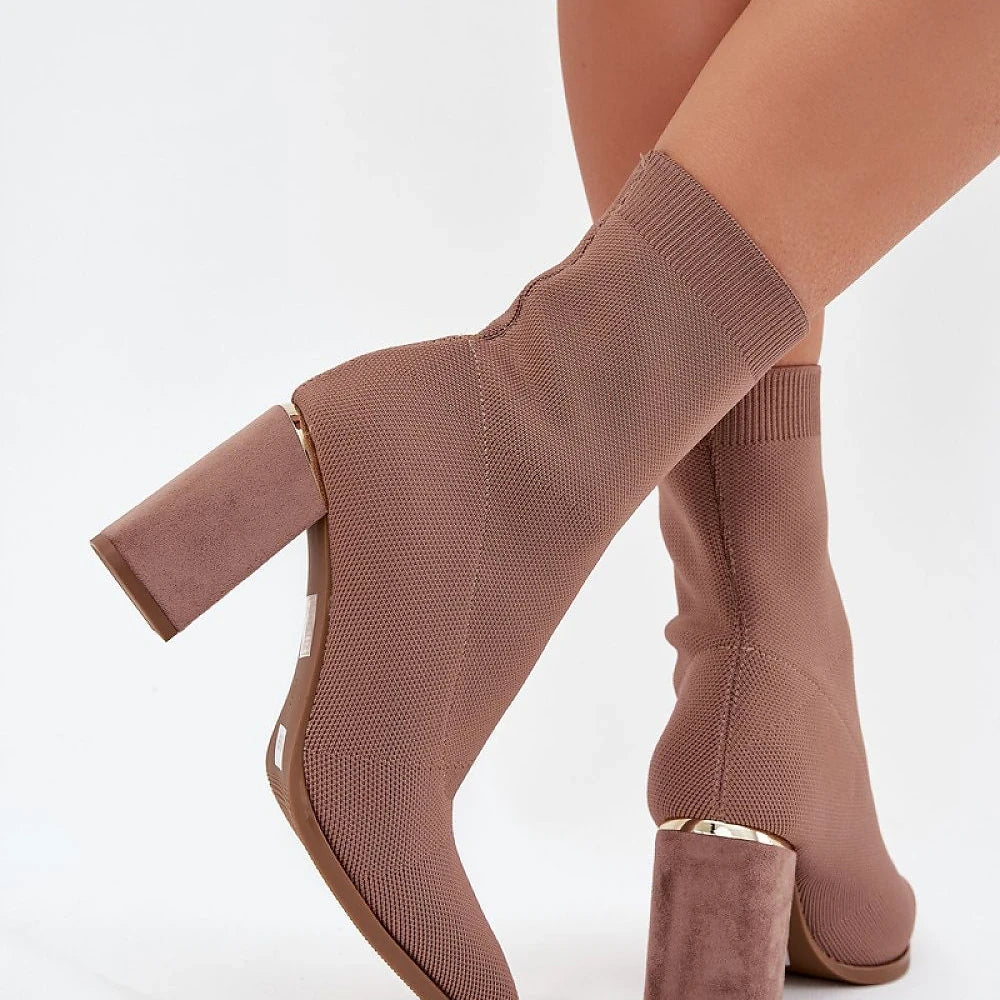 Heel boots Step in style