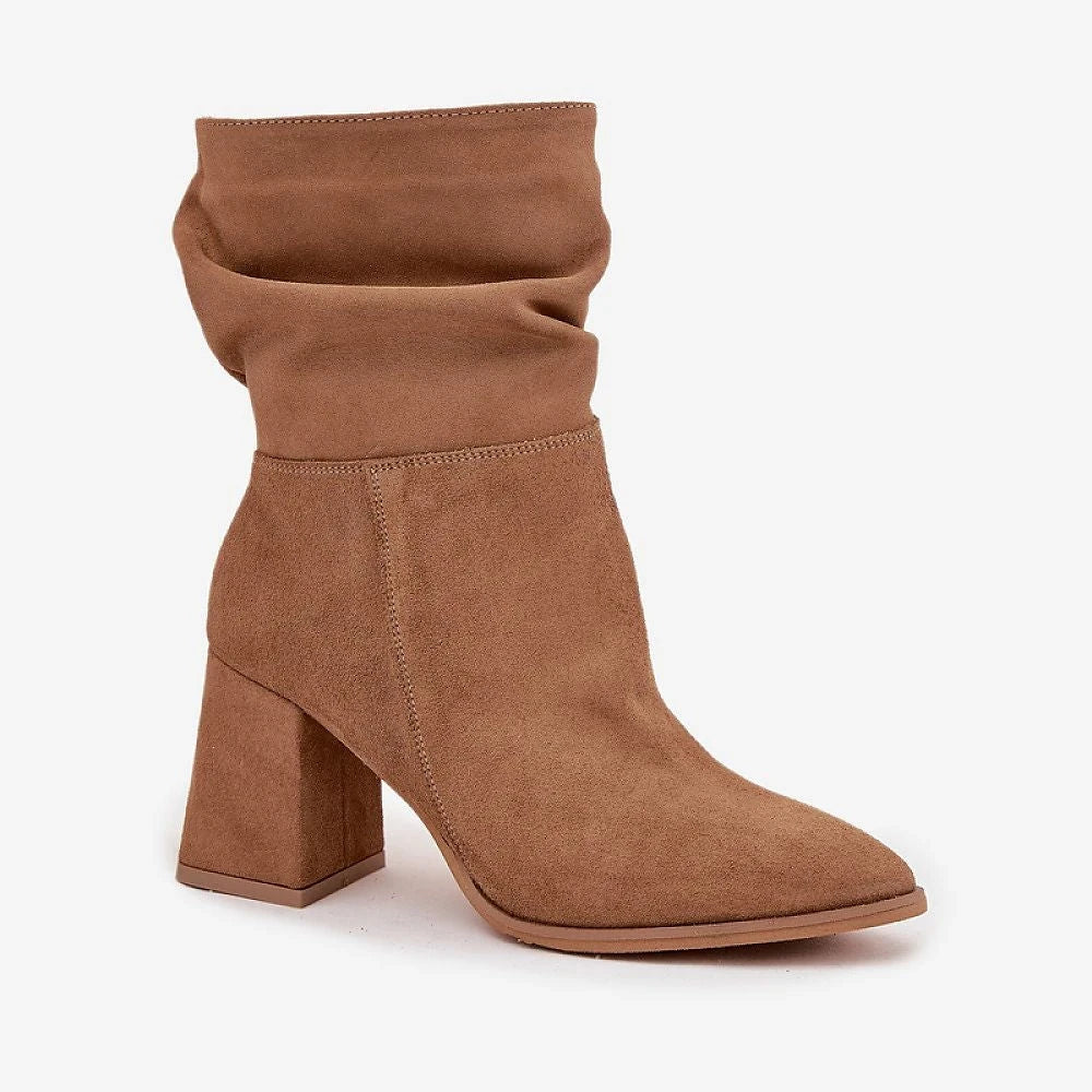 Heel boots Step in style