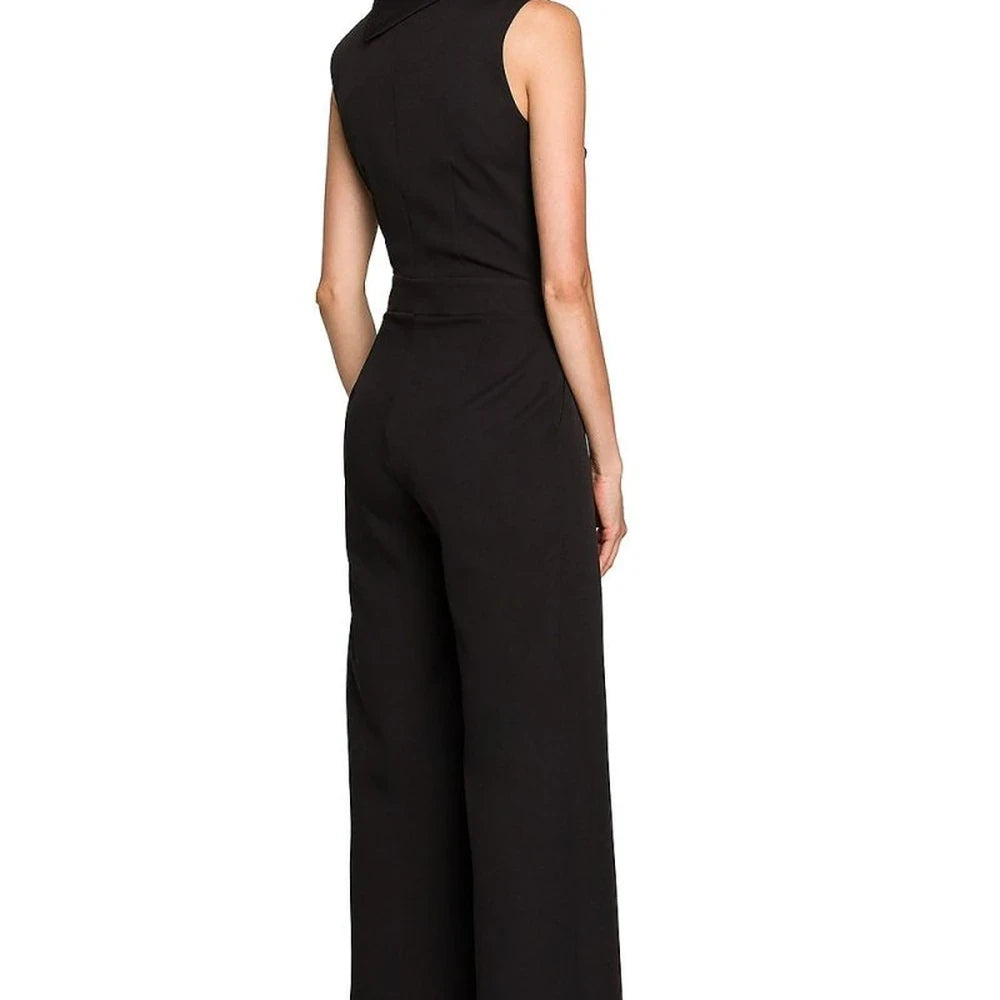 Elegant Wide-Leg Jumpsuit with Collar Detail
