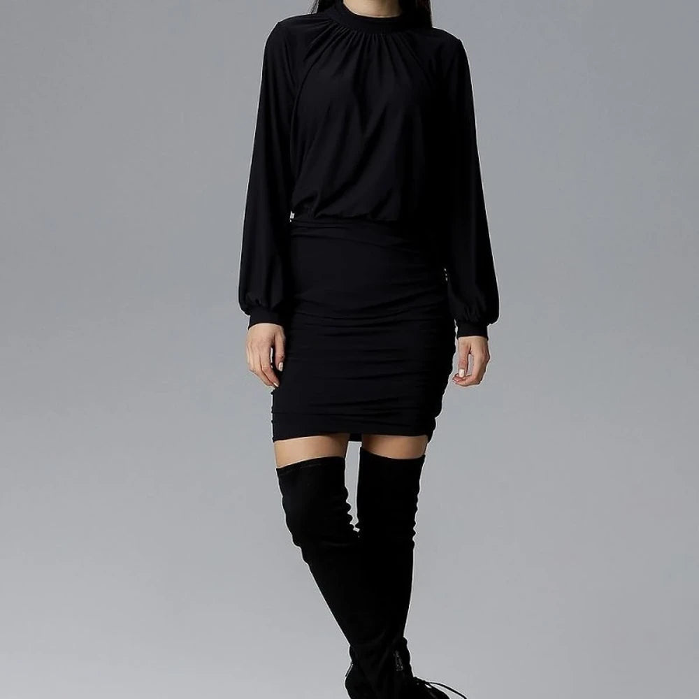 Elegant Cocktail Dress with Wide Sleeves
