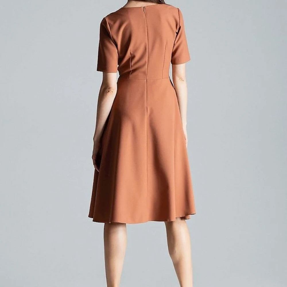 Red Sweetheart Neckline Midi Dress