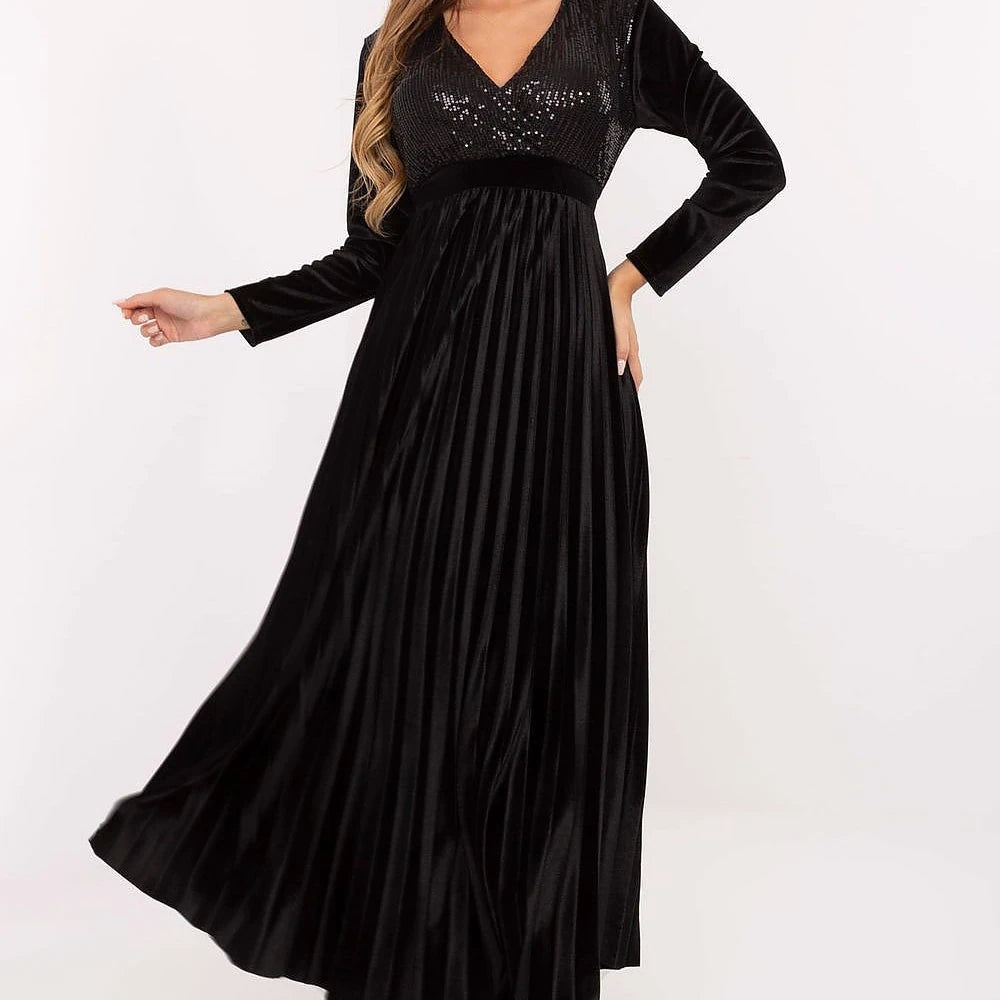 Elegant Maxi Dress with Sequins