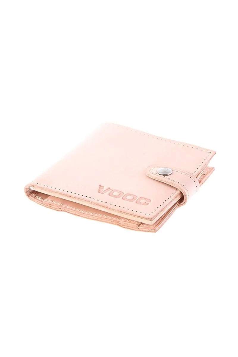 Beige vintage leather wallet with clip closure