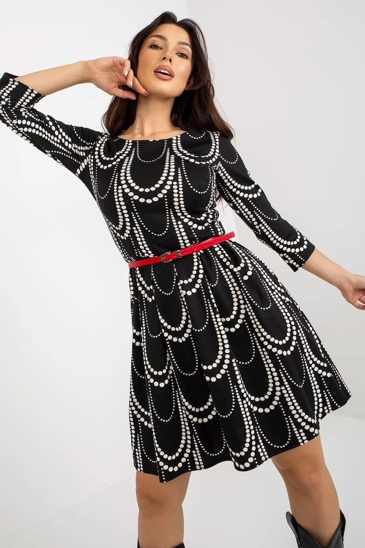 White daydress with 3/4 sleeves
