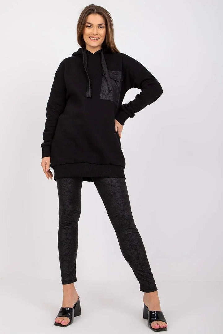 Black two-piece sweatshirt and leggings set