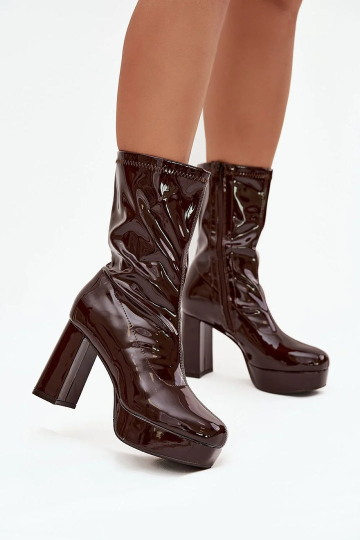 Heel boots Step in style