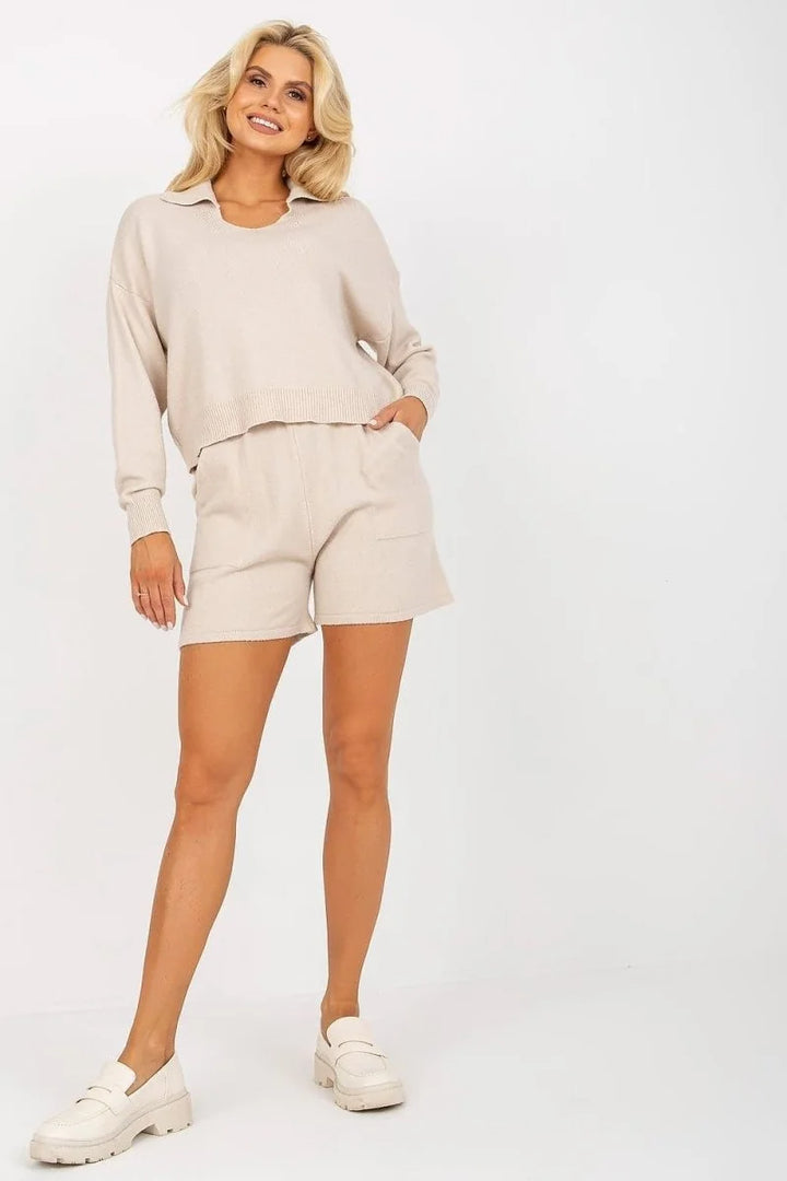 Beige casual shorts and sweater set