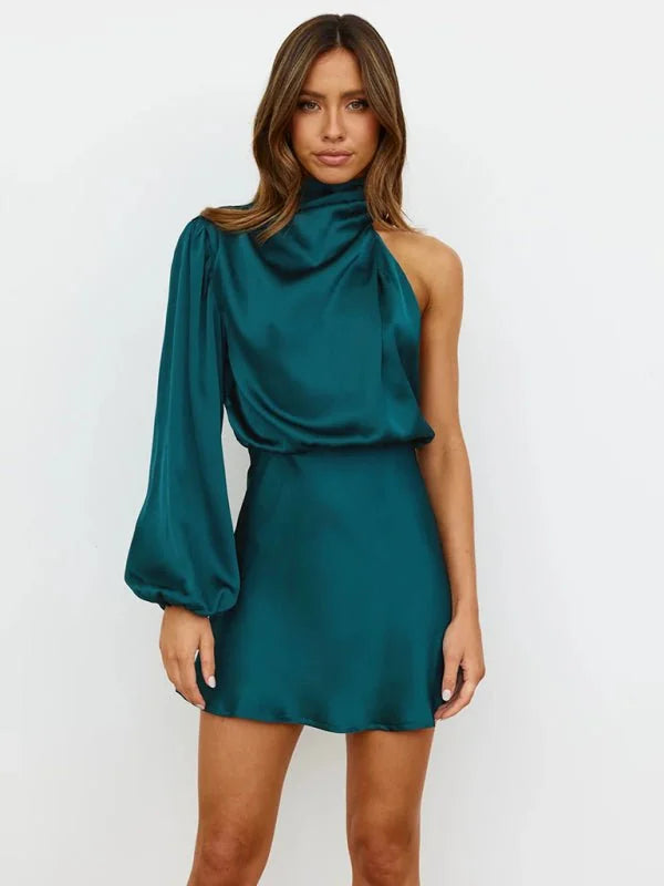Deep green one-shoulder off-shoulder dress