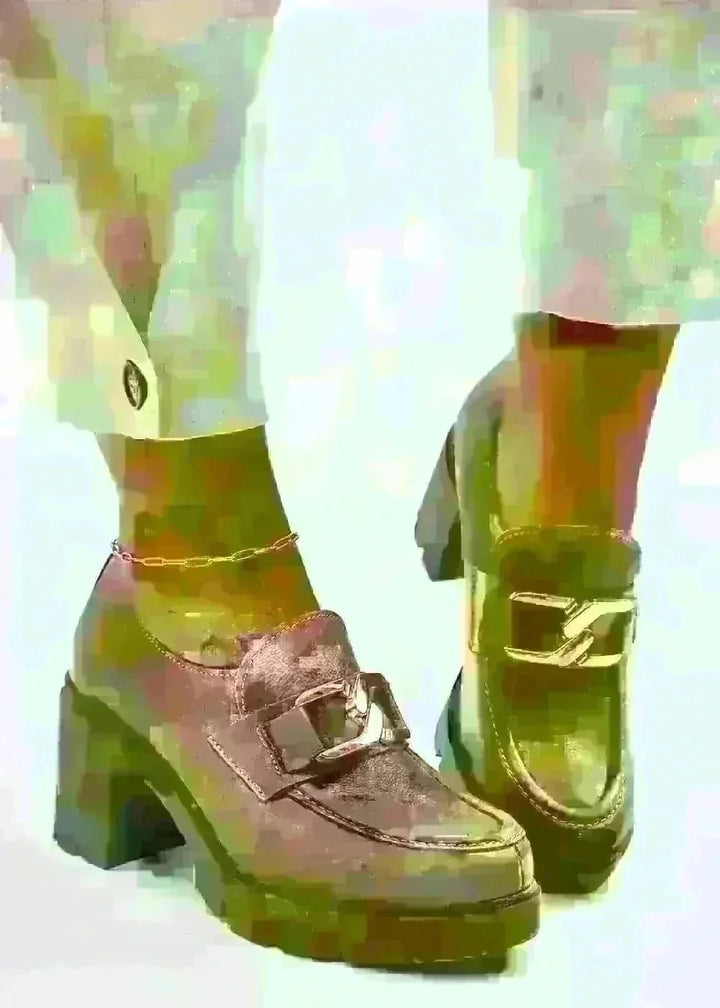 Fitted Suede Leather Low Heel Shoes