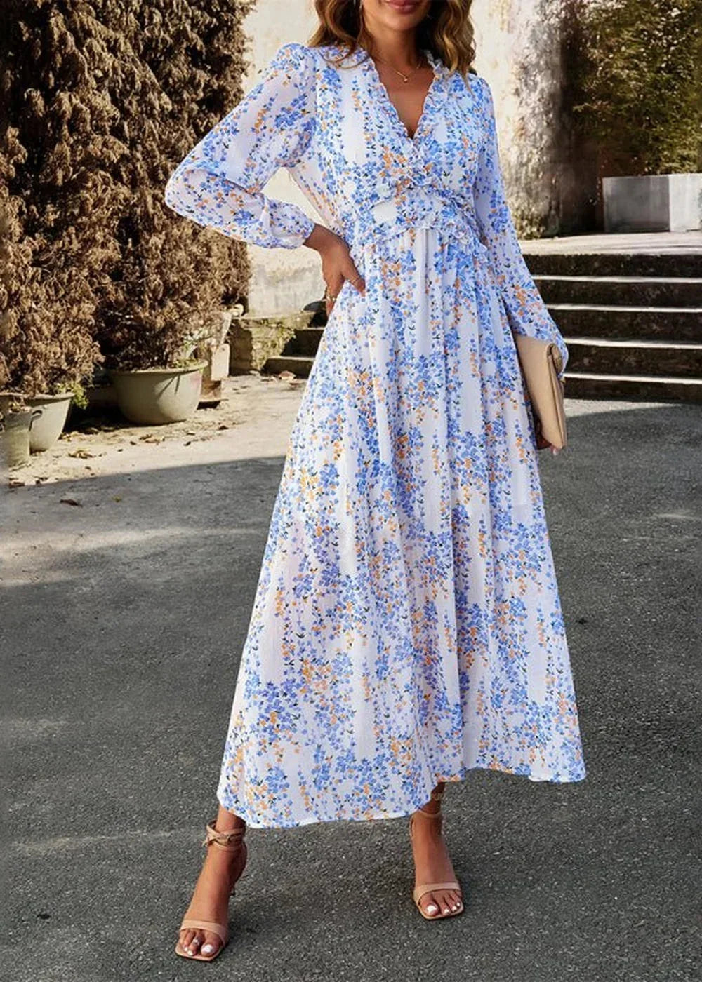 White V-neck long sleeve chiffon dress