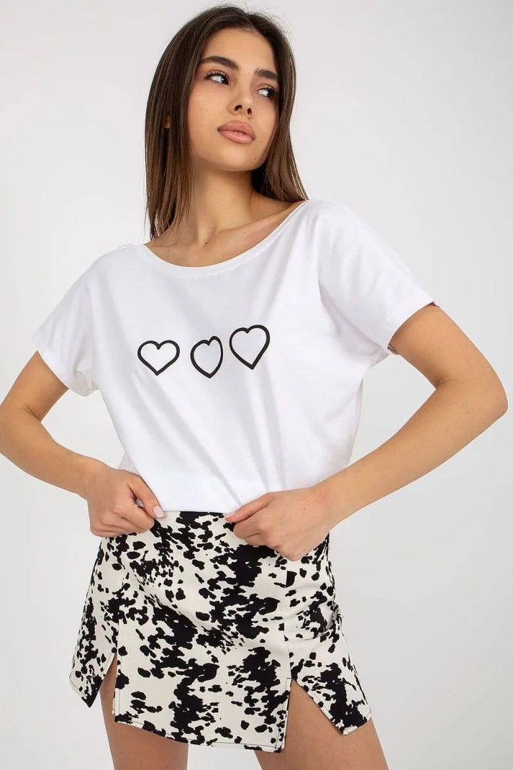 Black boat neck t-shirt with front print