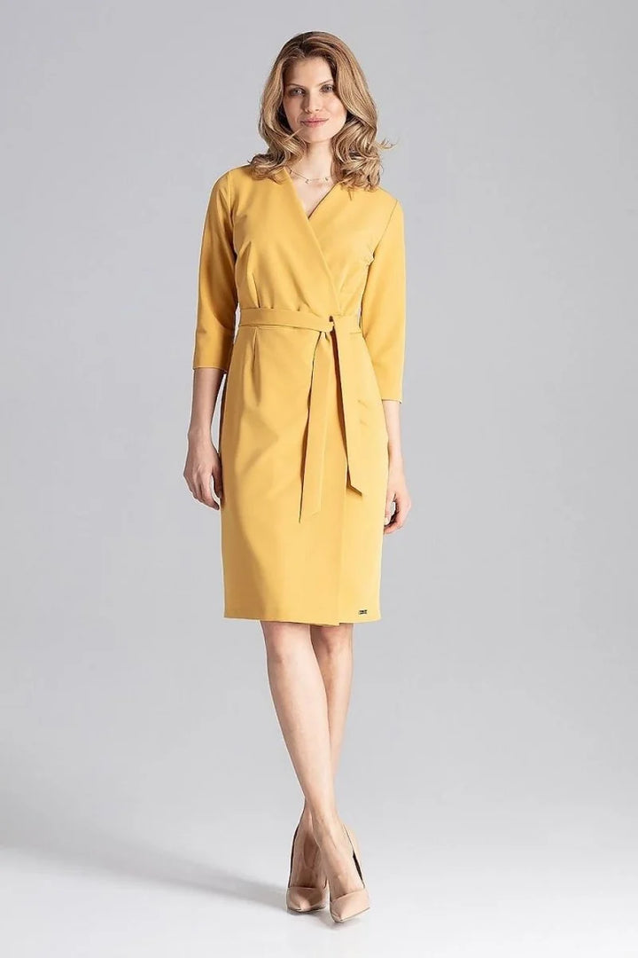 Yellow envelope neckline daydress
