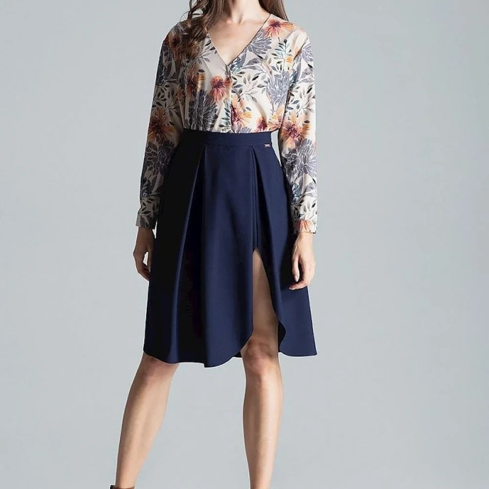 Contrast Pleated Midi Skirt with Asymmetric Slit