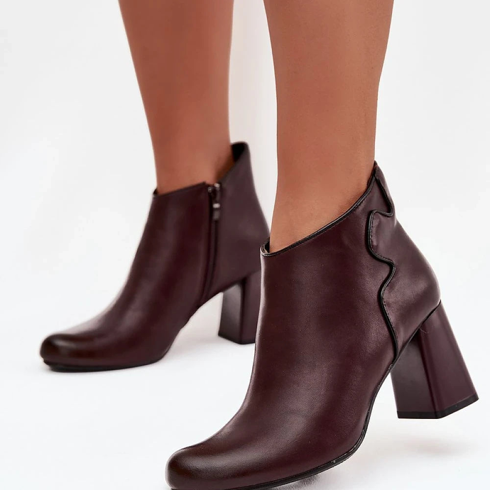 Heel boots Step in style