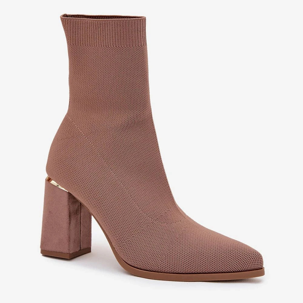 Heel boots Step in style