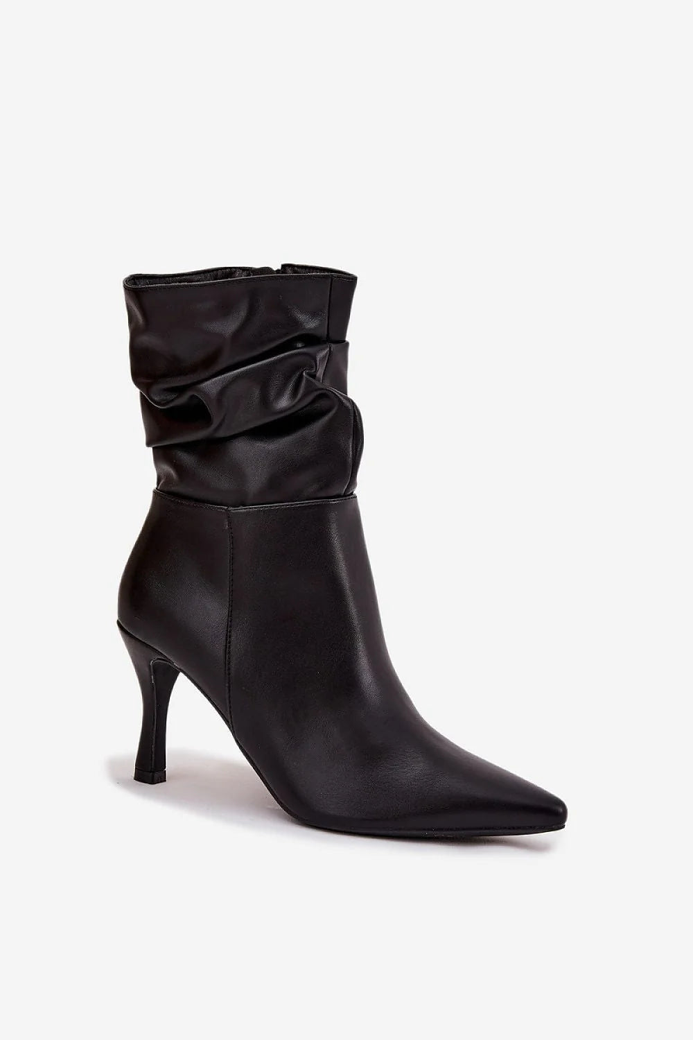 Heel boots Step in style