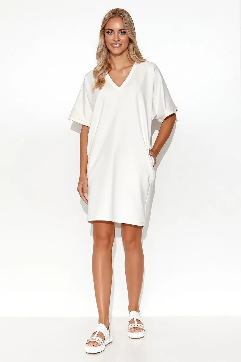 Green casual daydress with heart neckline