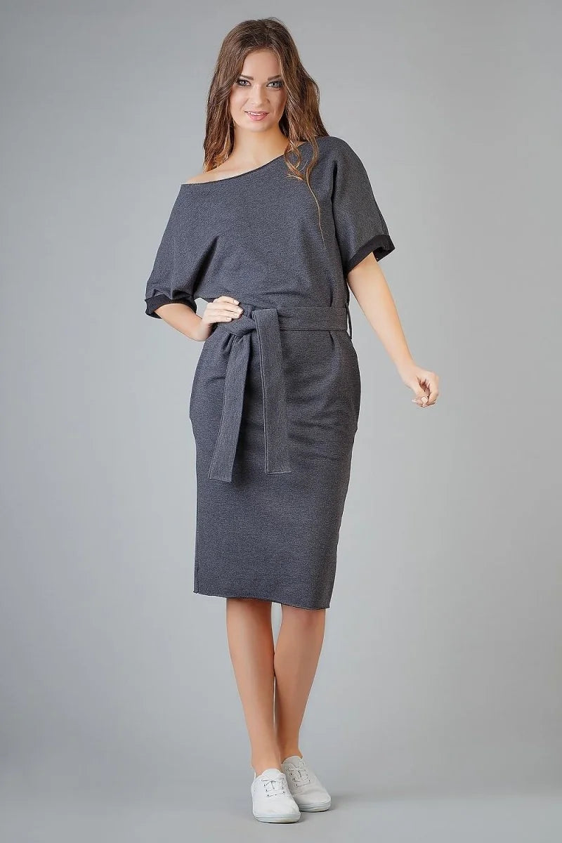 Red knitted kimono dress with pockets