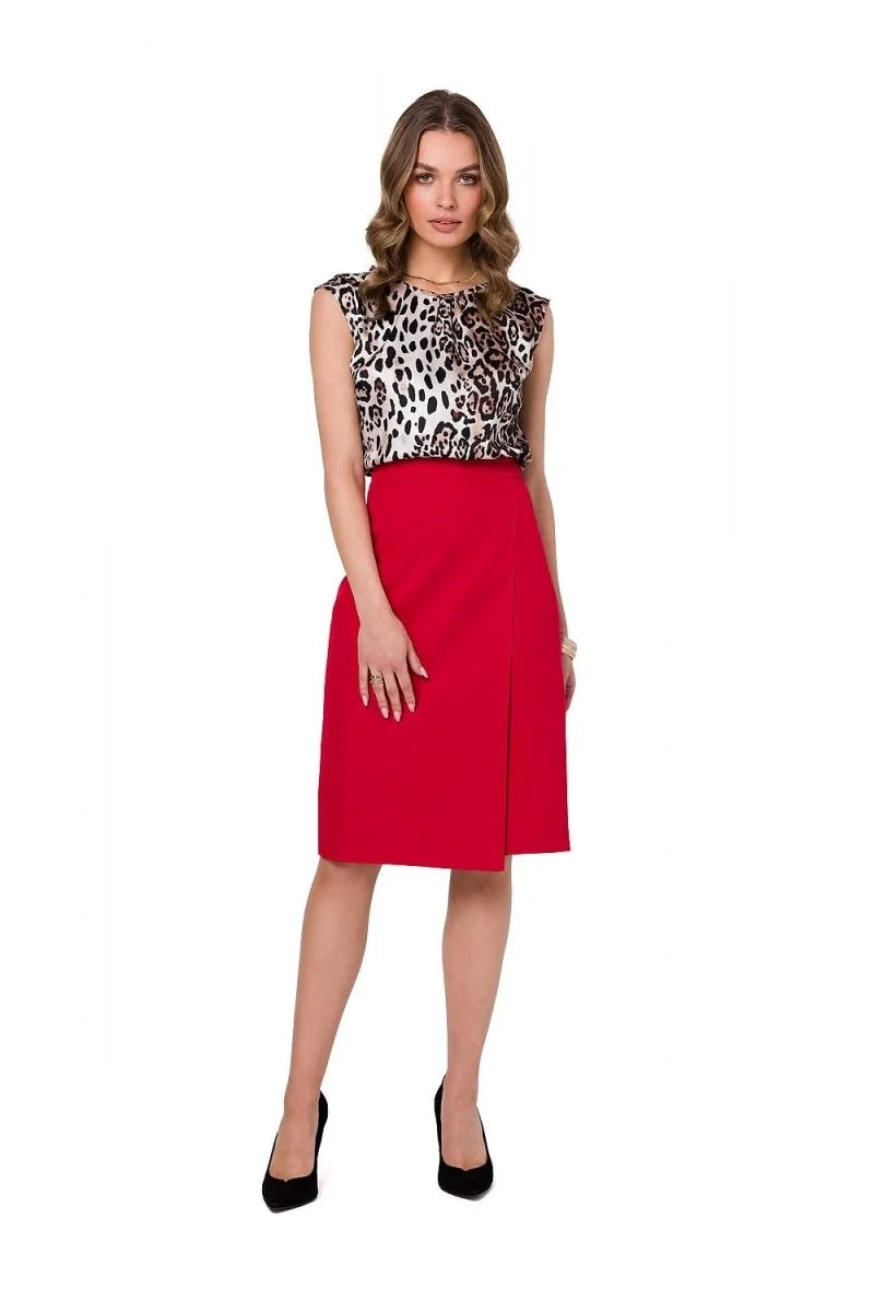 Green sleeveless round neck blouse