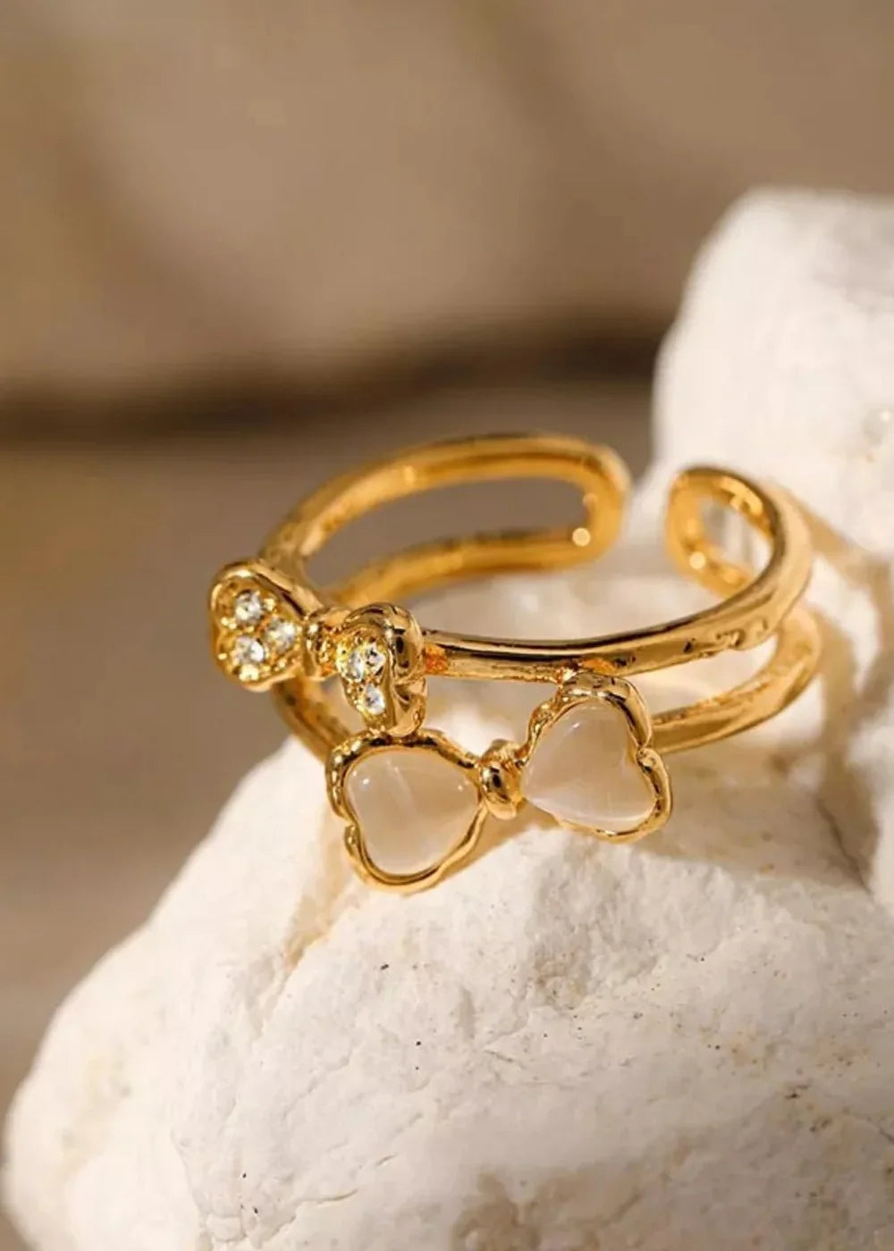 Close-up of bow detail on ring