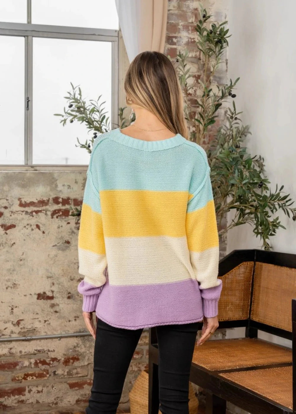 Color Block Exposed Seam Sweater