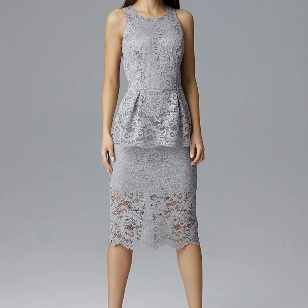 Sleeveless Lace Evening Dress with Basque