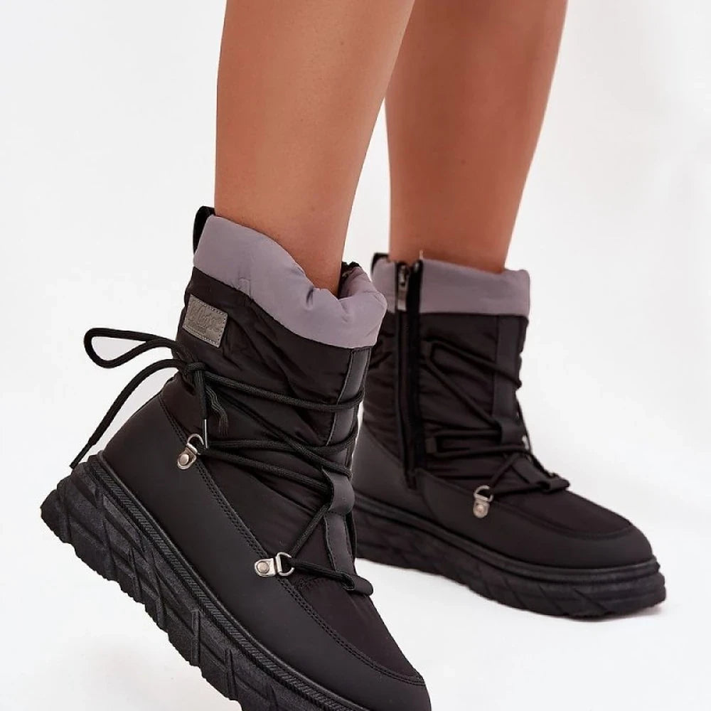 Women's Black Snow Boots with Fur