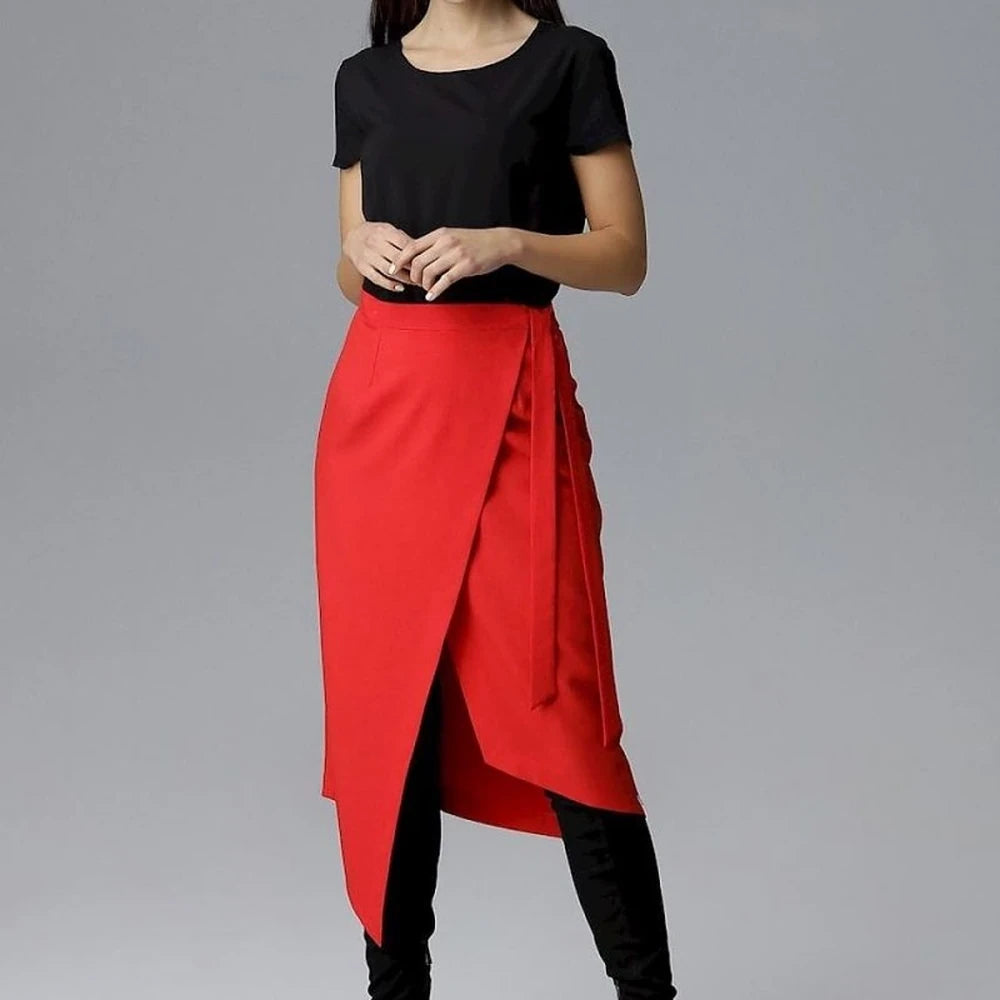 Cropped Pants with Chain Detail
