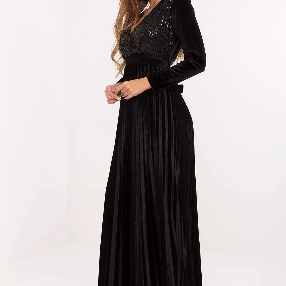 Elegant Maxi Dress with Sequins