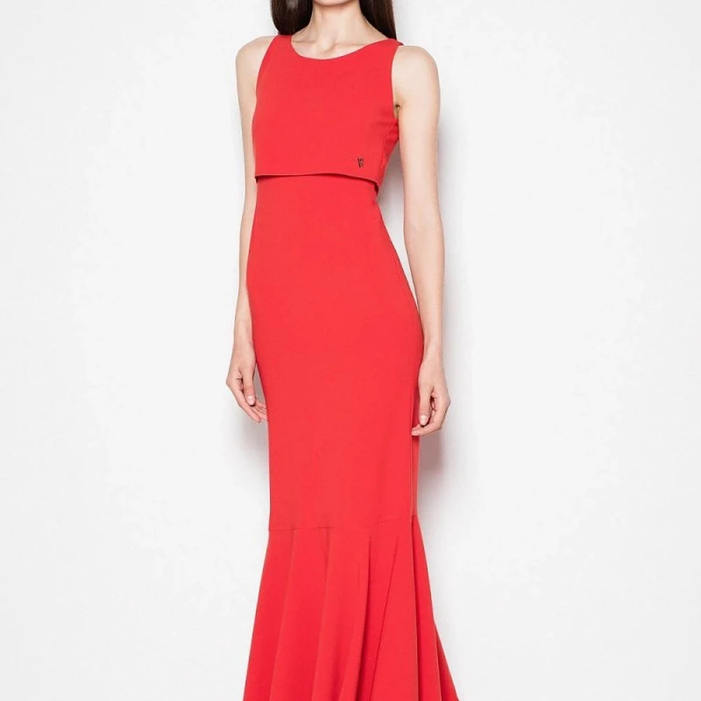 Long Dress Venaton with Wide Hem