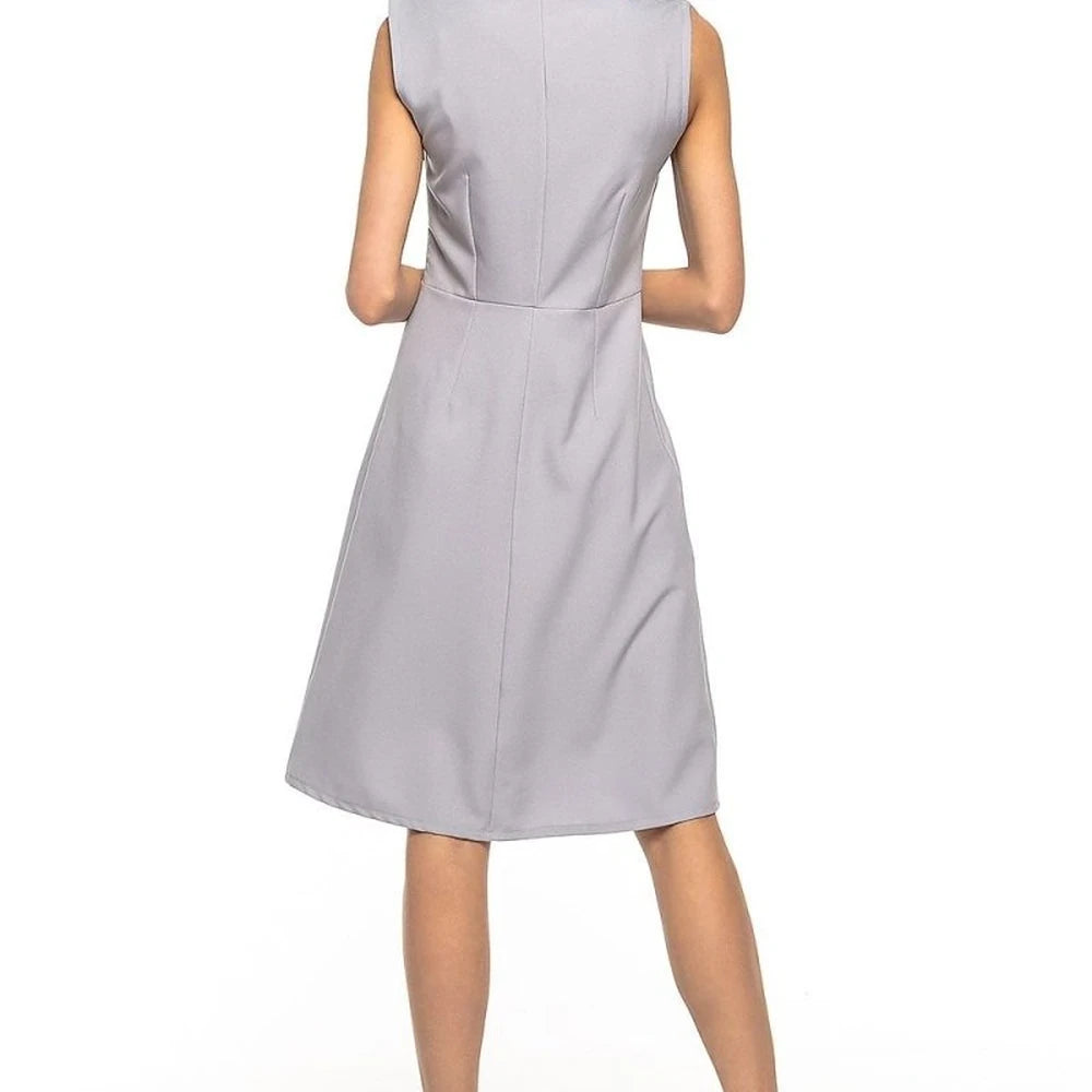 Elegant Trapeze Dress with Tie Neckline