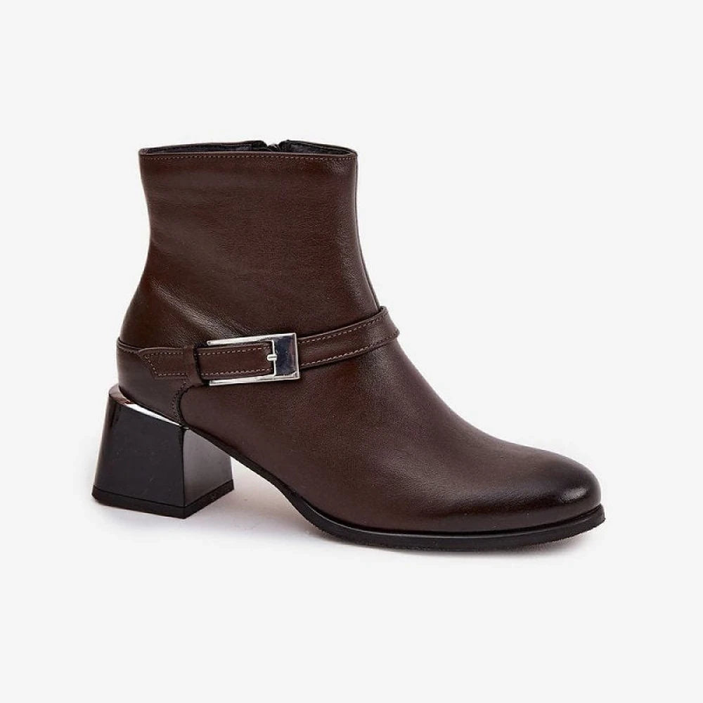 Heel boots Step in style