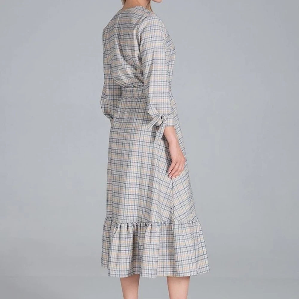 Maxi Dress Ruffle Hem V-Neck Buttoned