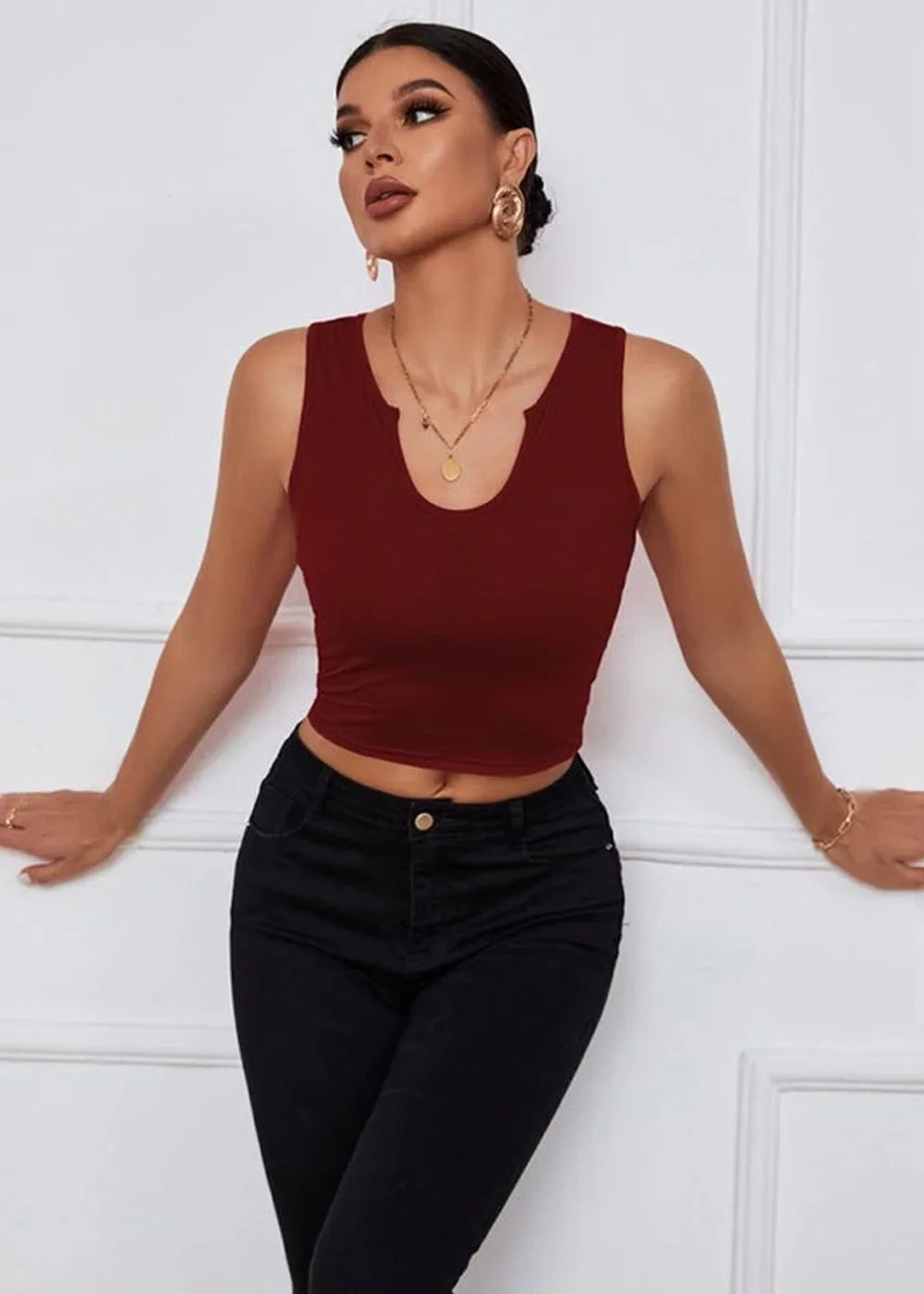 Black U-neck knit vest