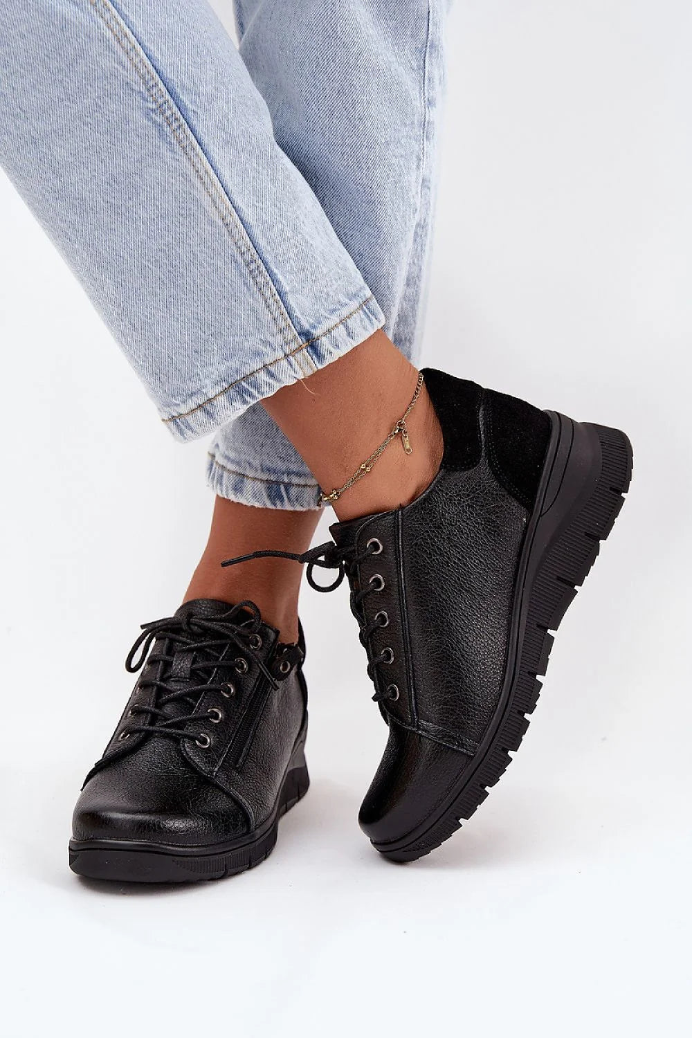 Half shoes Step in style