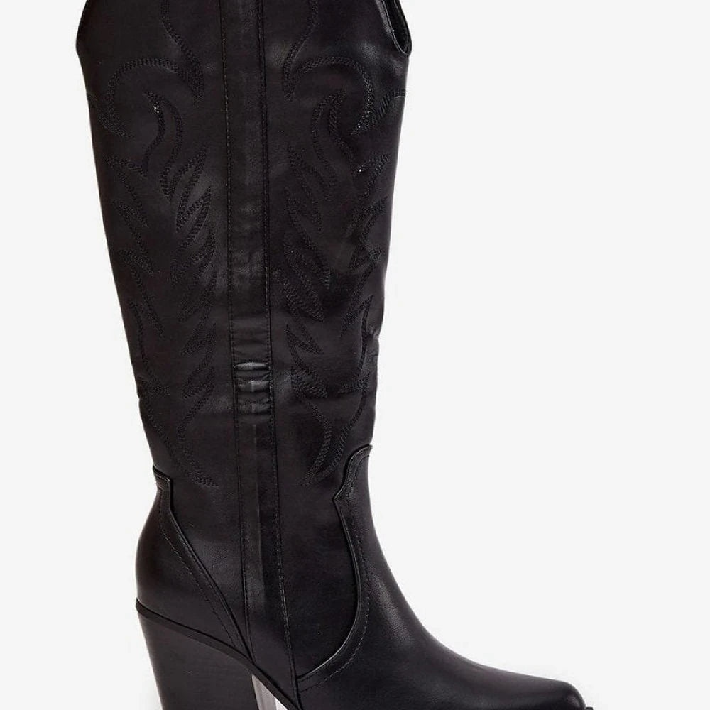 Heel boots Step in style