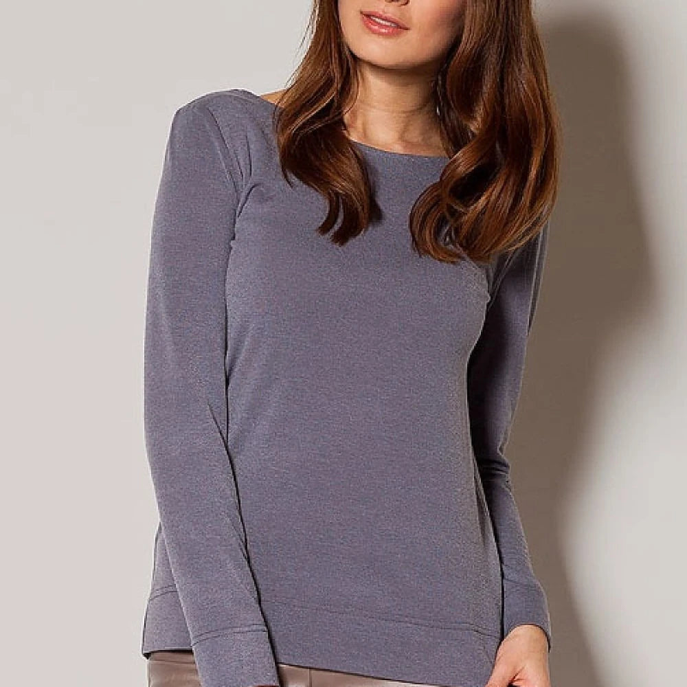 Stylish Jumper Sweater in Casual Style with Long Sleeves and Boat Neckline